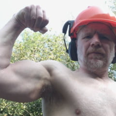 Muscular builder