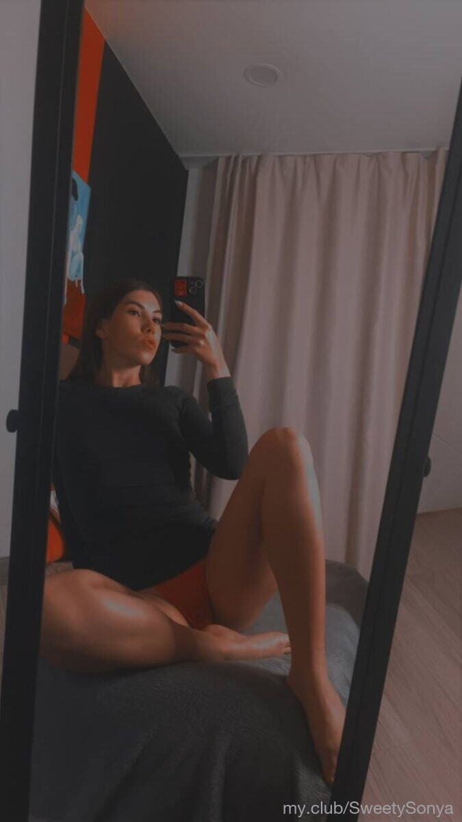 Nicole Free Photos #9