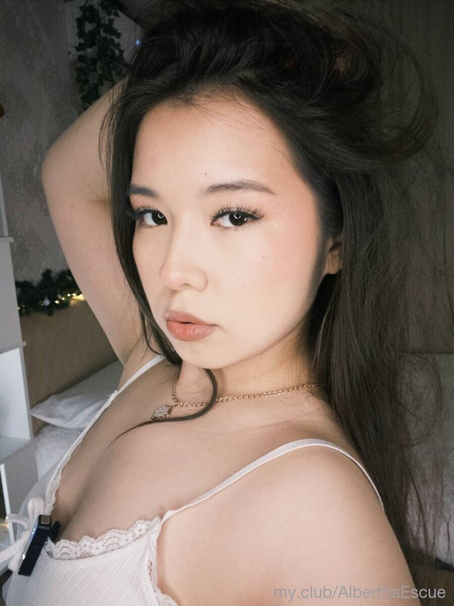 Free Aki  Photos #22