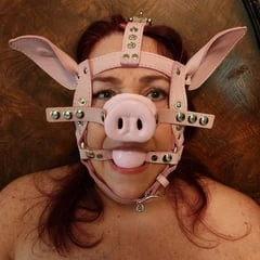 Kelly the Big Fat Fuck Pig