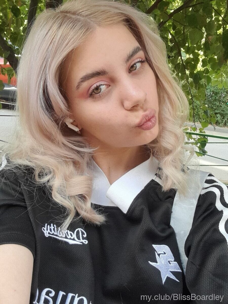 Chloe Free Photos #2