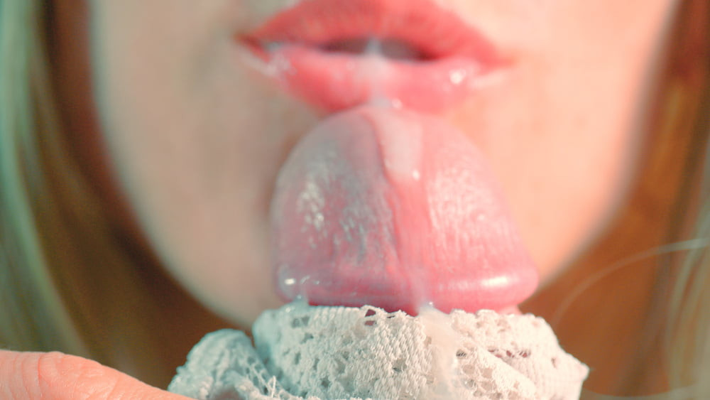 Cum leaking ❤️