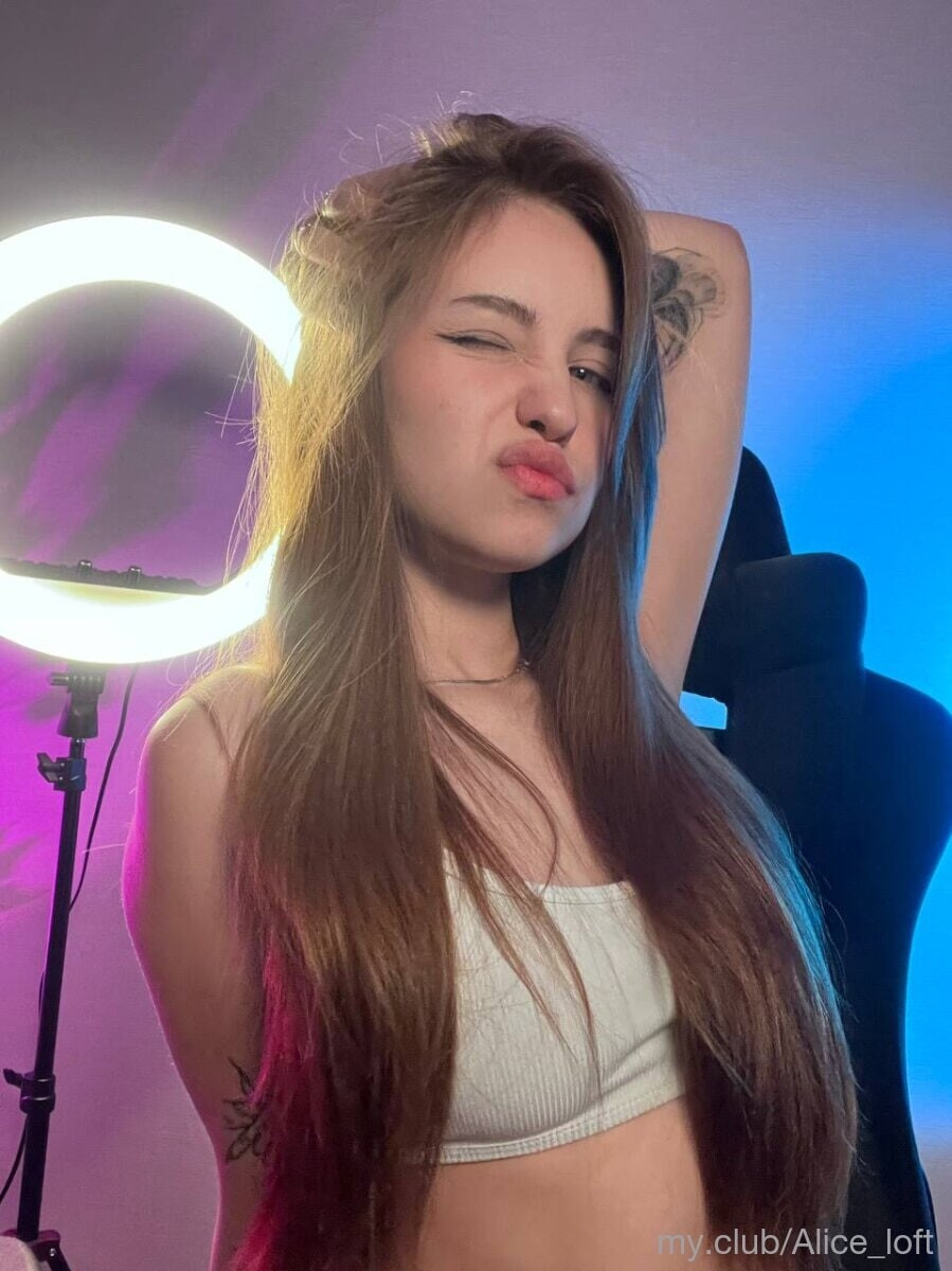 Alice Free Photos #9