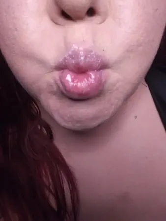 juicy lips         