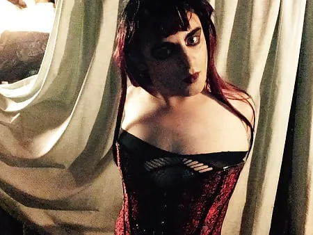 dark cabaret goth tranny        