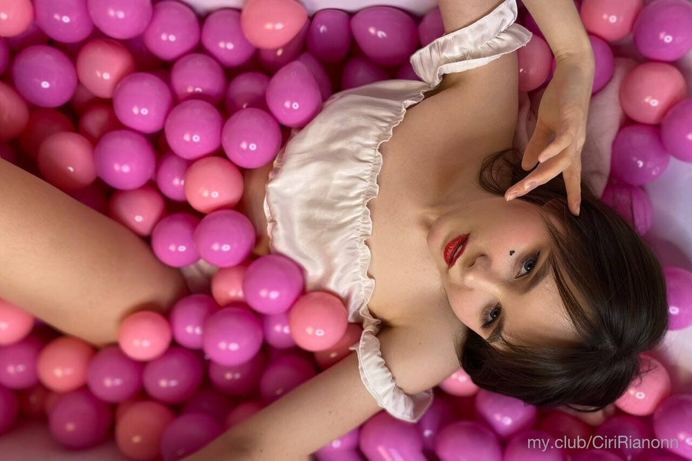 Ciri Free Photos #7