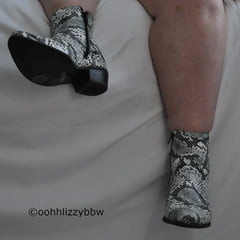 BBW fat claves in ankle boots