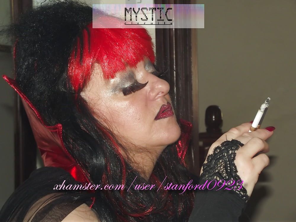 SMOKING MYSTIC #3