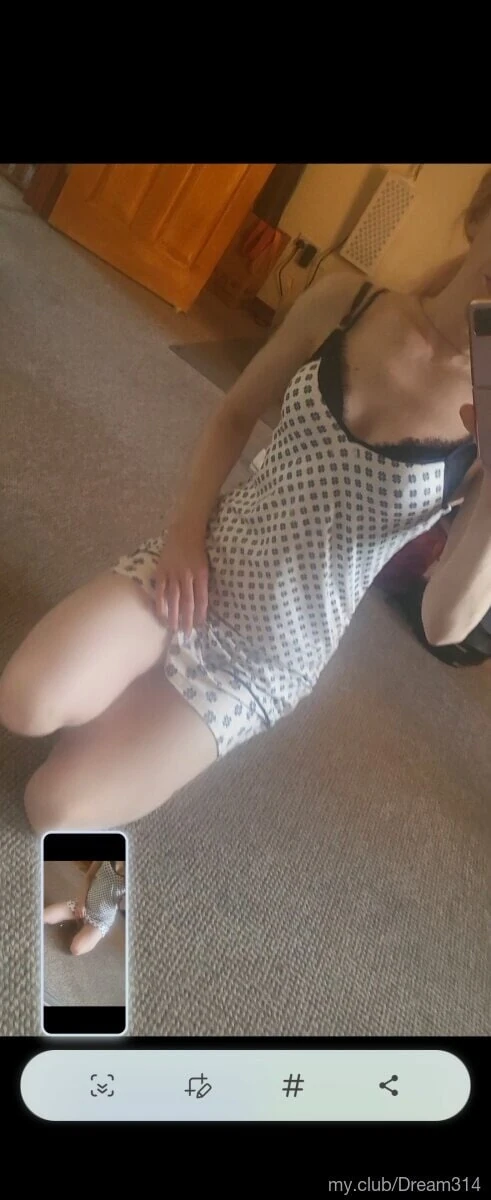 Eve Free Photos #41