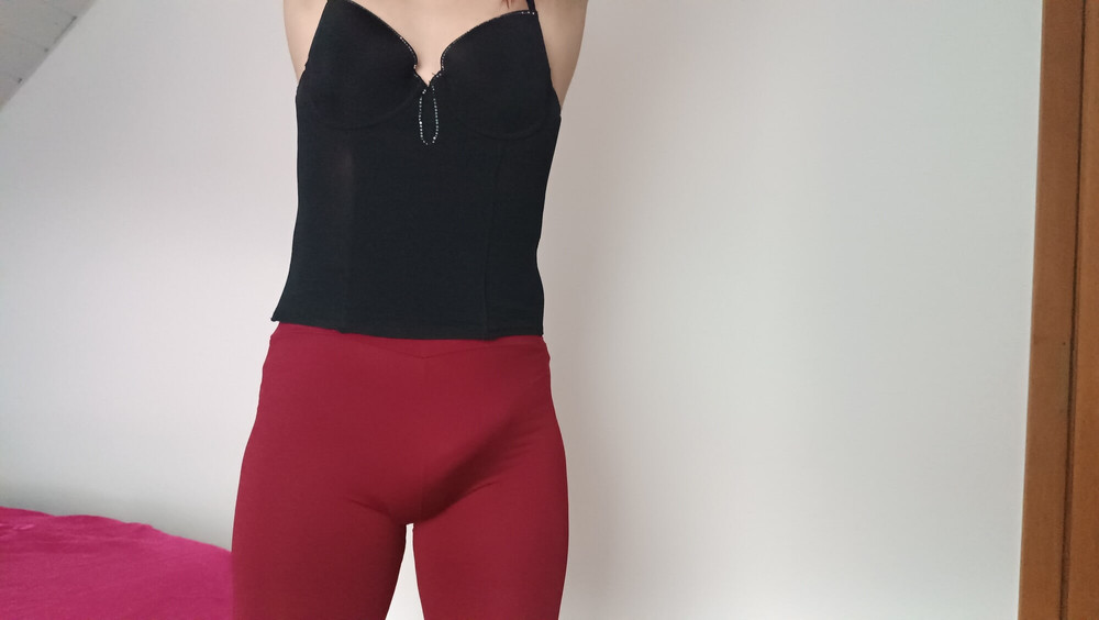 Sexy pics red pants and  black top #12