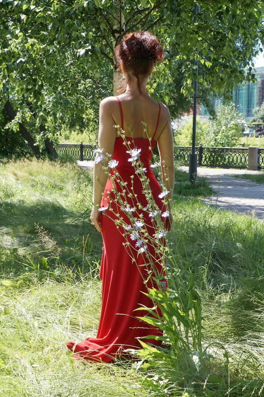 Red dress - green garden #21