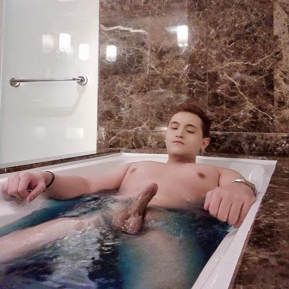 Local DJ Nudes