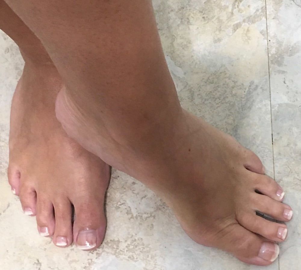 Some feet pics for all you foot guys out there #5