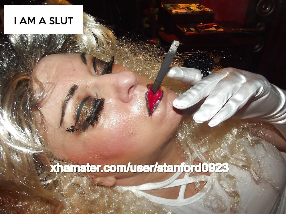 WHITE SLUT SMOKING #18