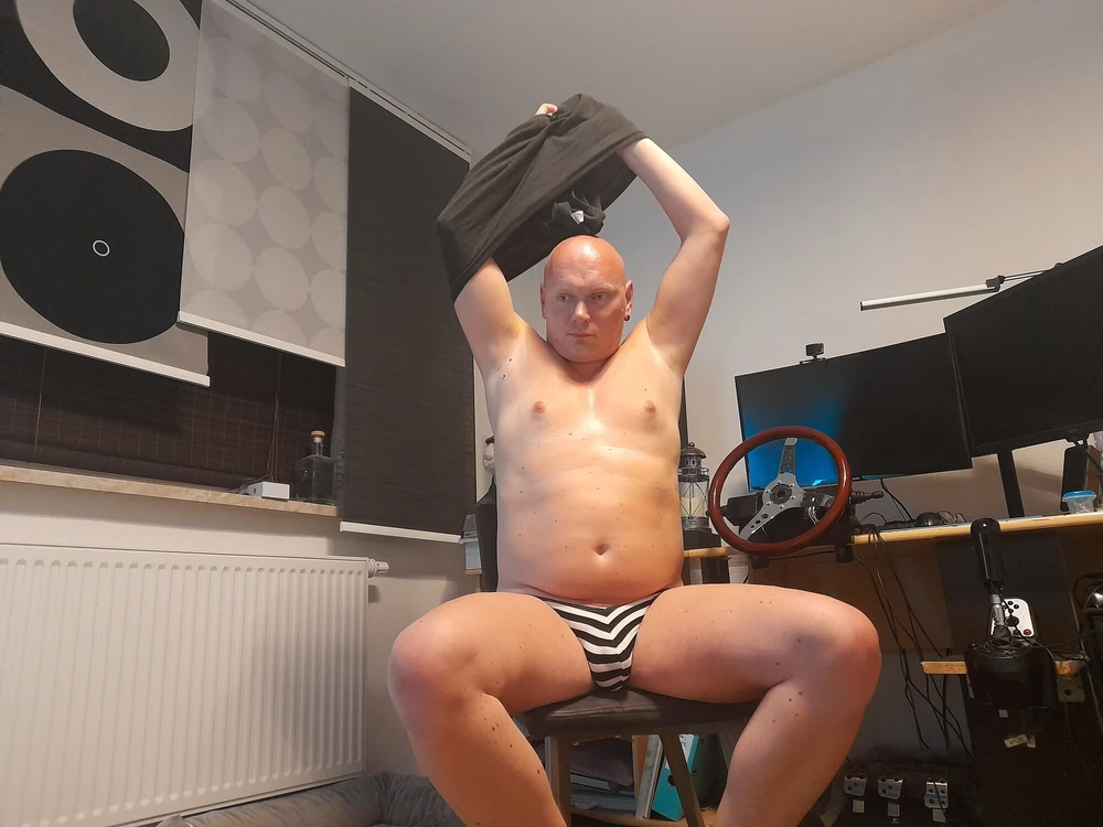  Naive faggot shows his naked, chubby and hairless body #3