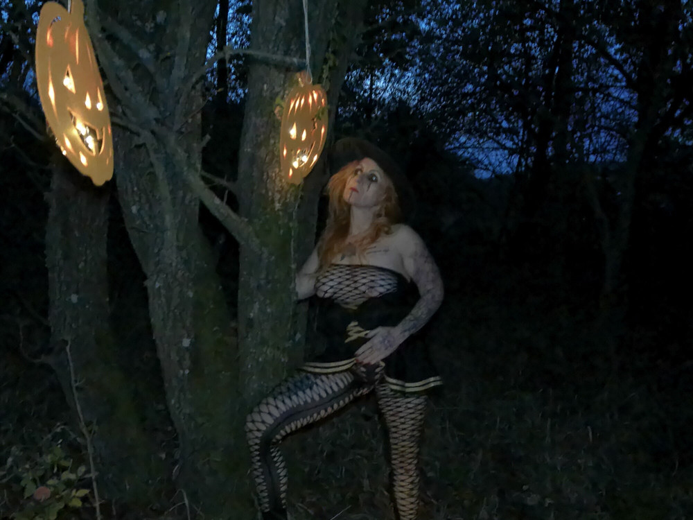Exciting Witch #16