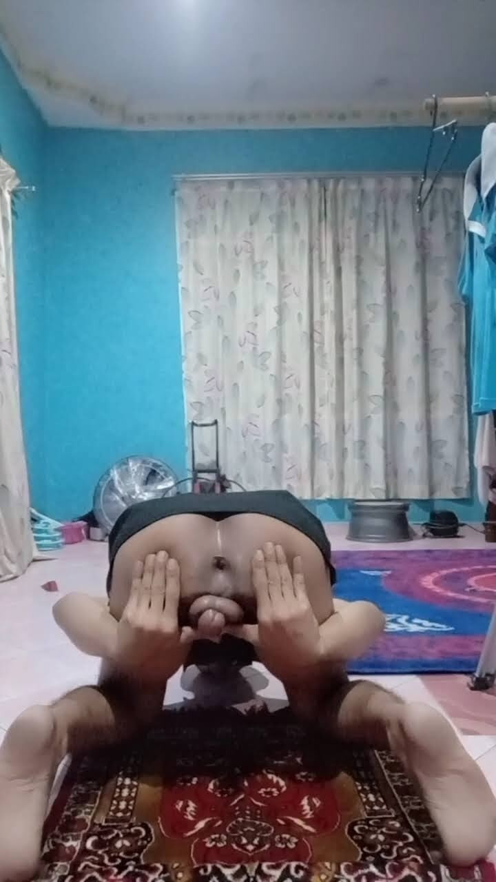 Telekung crossdresser  slave #9