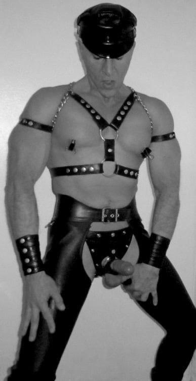 LeatherandMuscles about to be serviced