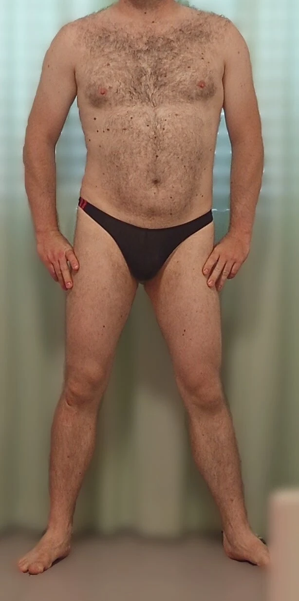 Bikinili tanga