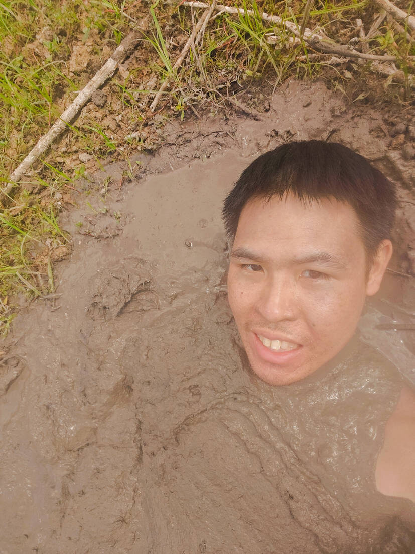 Muddy Feet and Solo