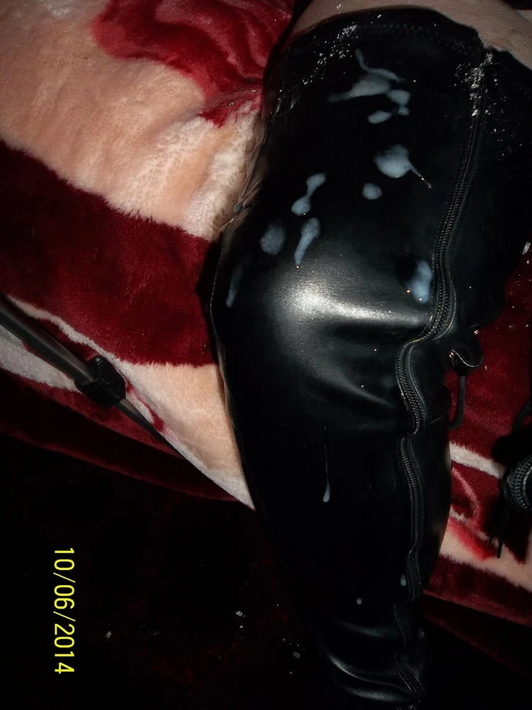 MISTRESS MORITZ SMOKES #4