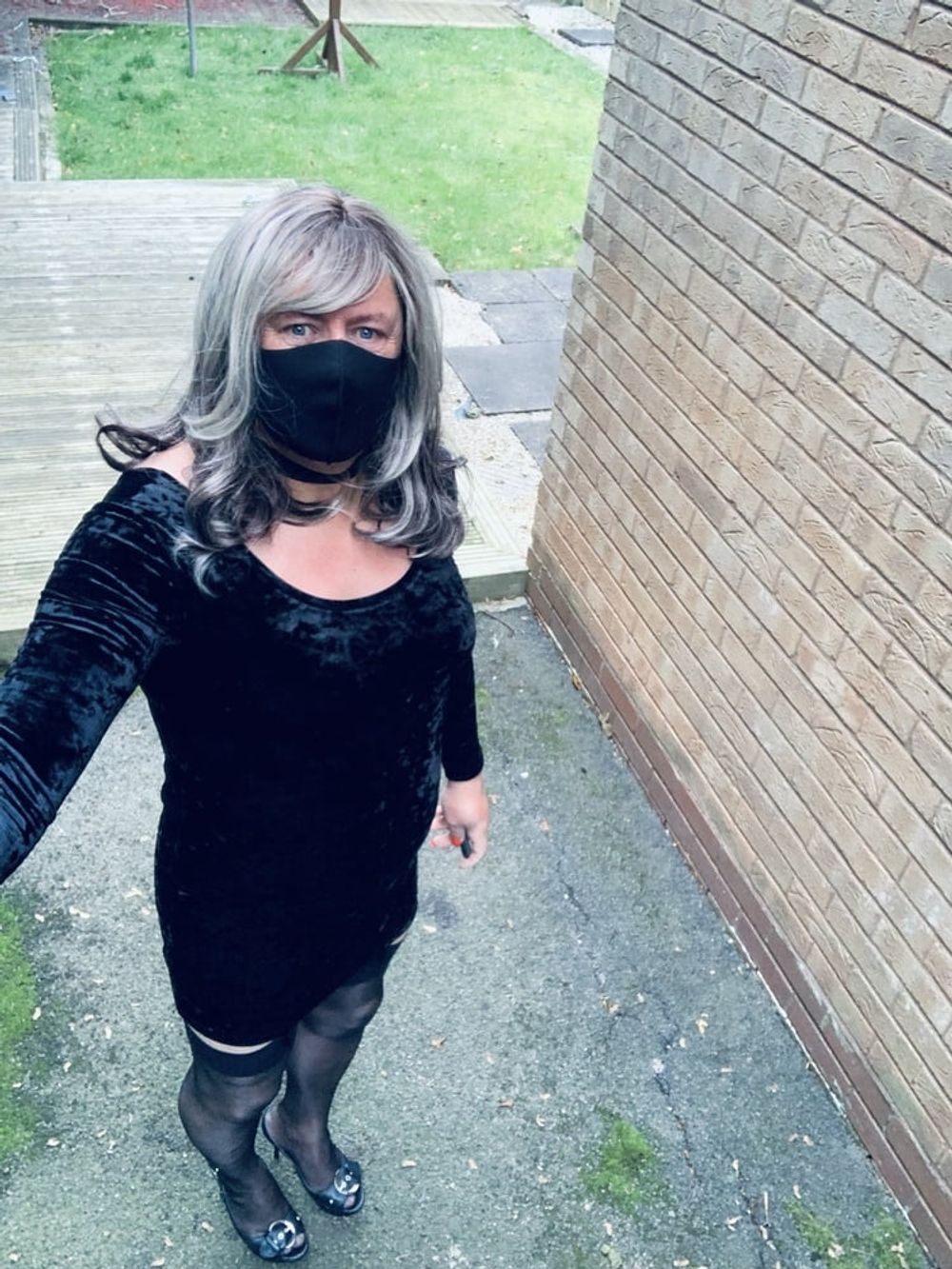 Amateur crossdresser Kelly cd in black velvet dress  #15