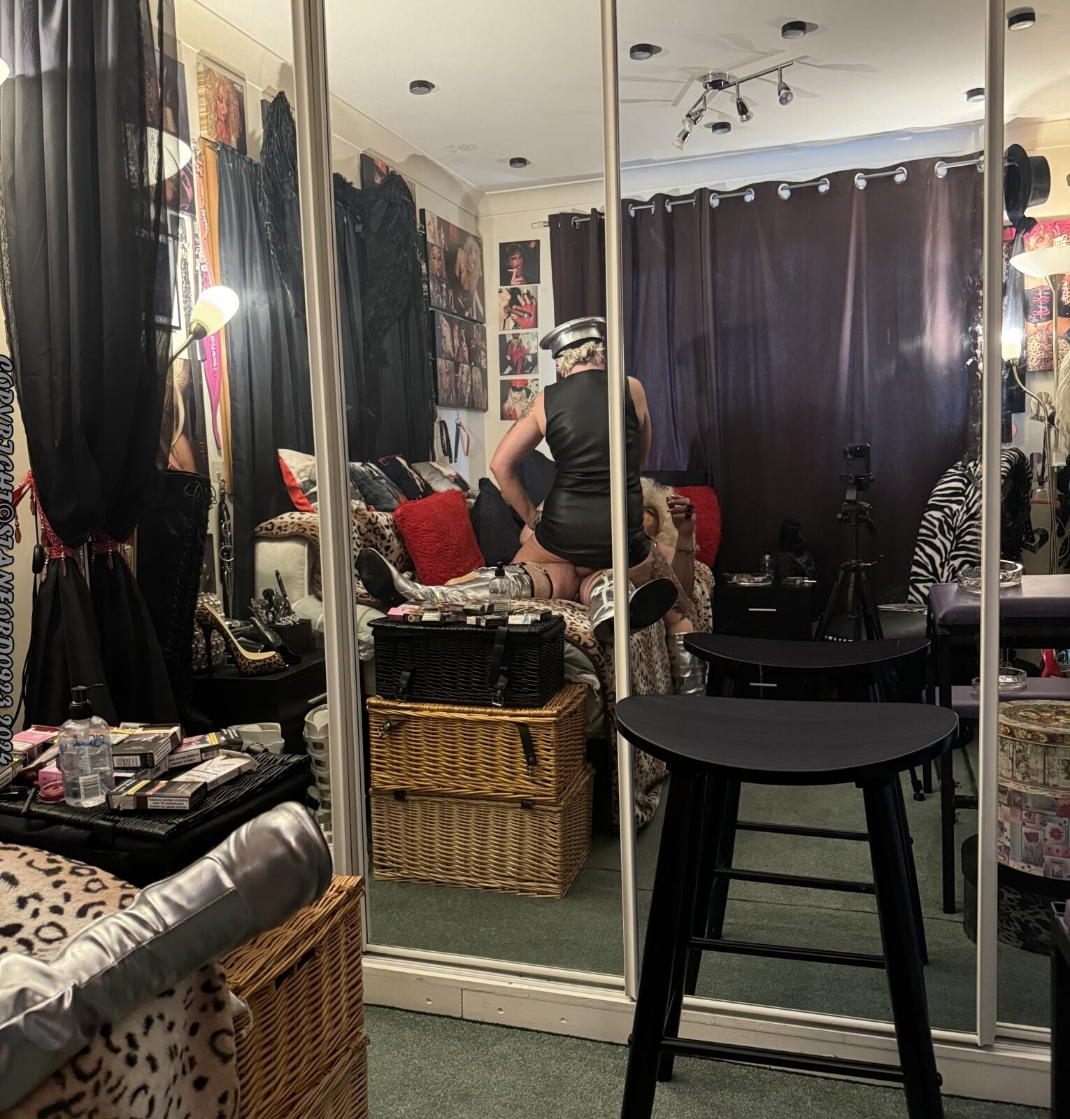 GOOD MISTRESS BAD MISTRESS