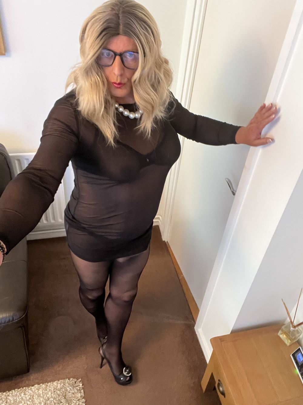 Amateur Crossdresser Kellycd2022 sexy milf in seamless hose #39