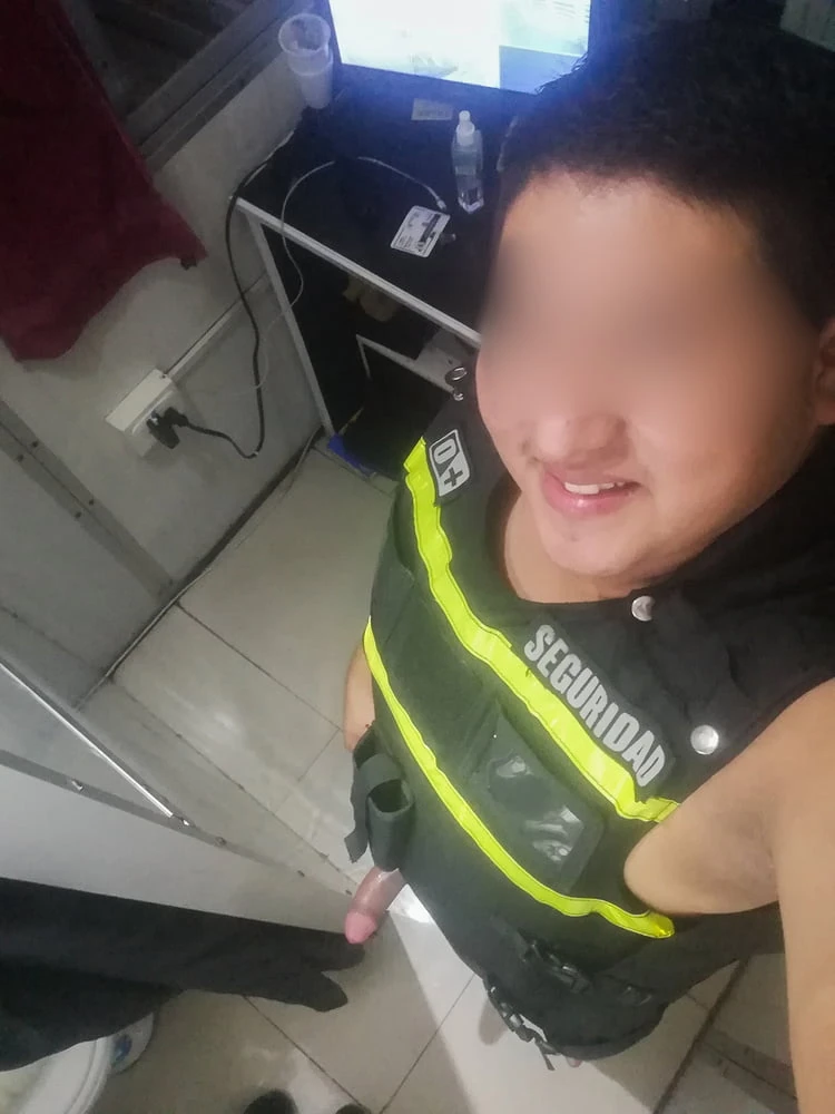 SelfiesNudes in the Work #5