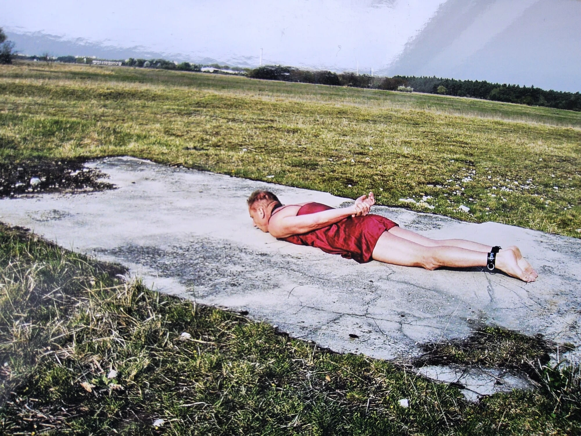 Crossdresser Slave in wide open Land