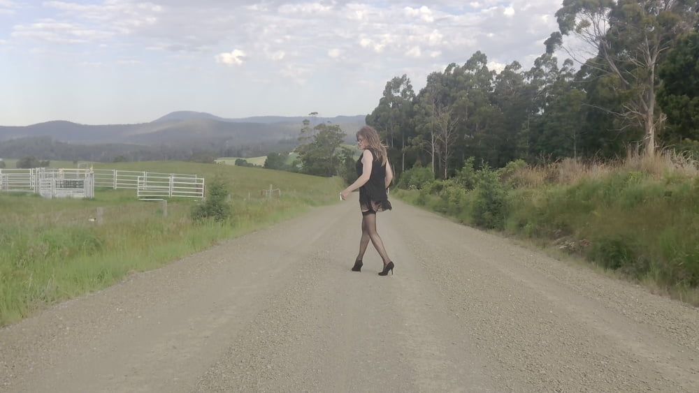 Crossdress road trip v hort black dress #22