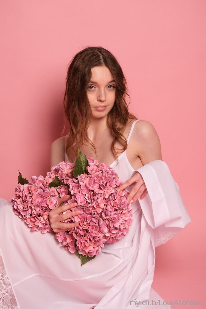 Evelyn Free Photos #12