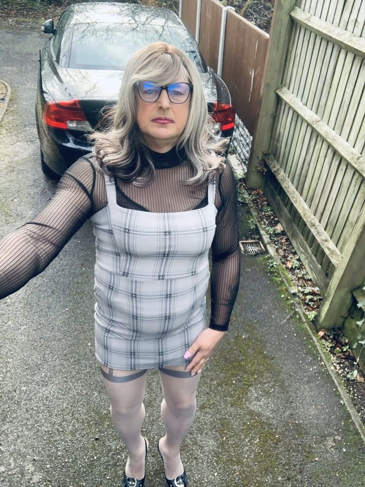 Amateur crossdresser Kelly cd in grey dress silver pantyhos  #5