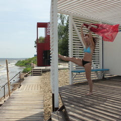 On the Kuchugury beach