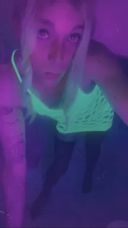 blacklight minidress babe         