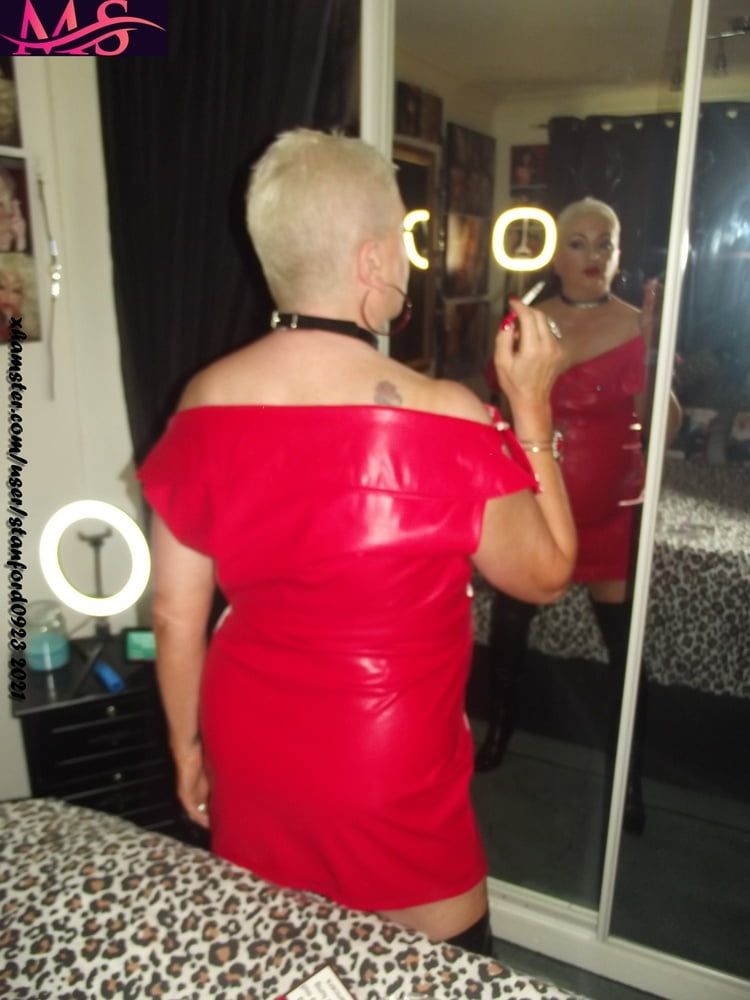 RED LEATHER WHORE #39