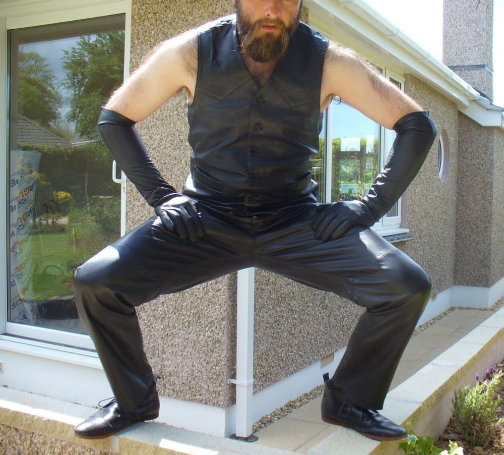 Leather Master outdoors posing in full leather #13