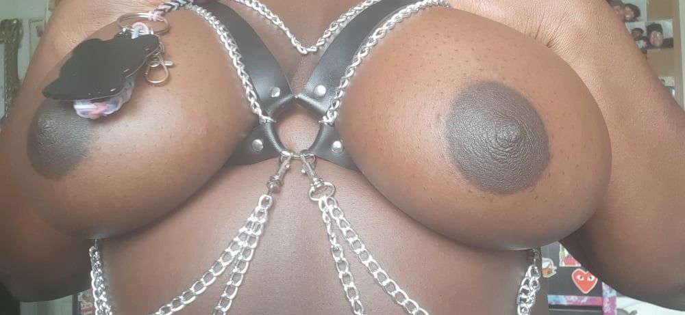 chains n tits  #20
