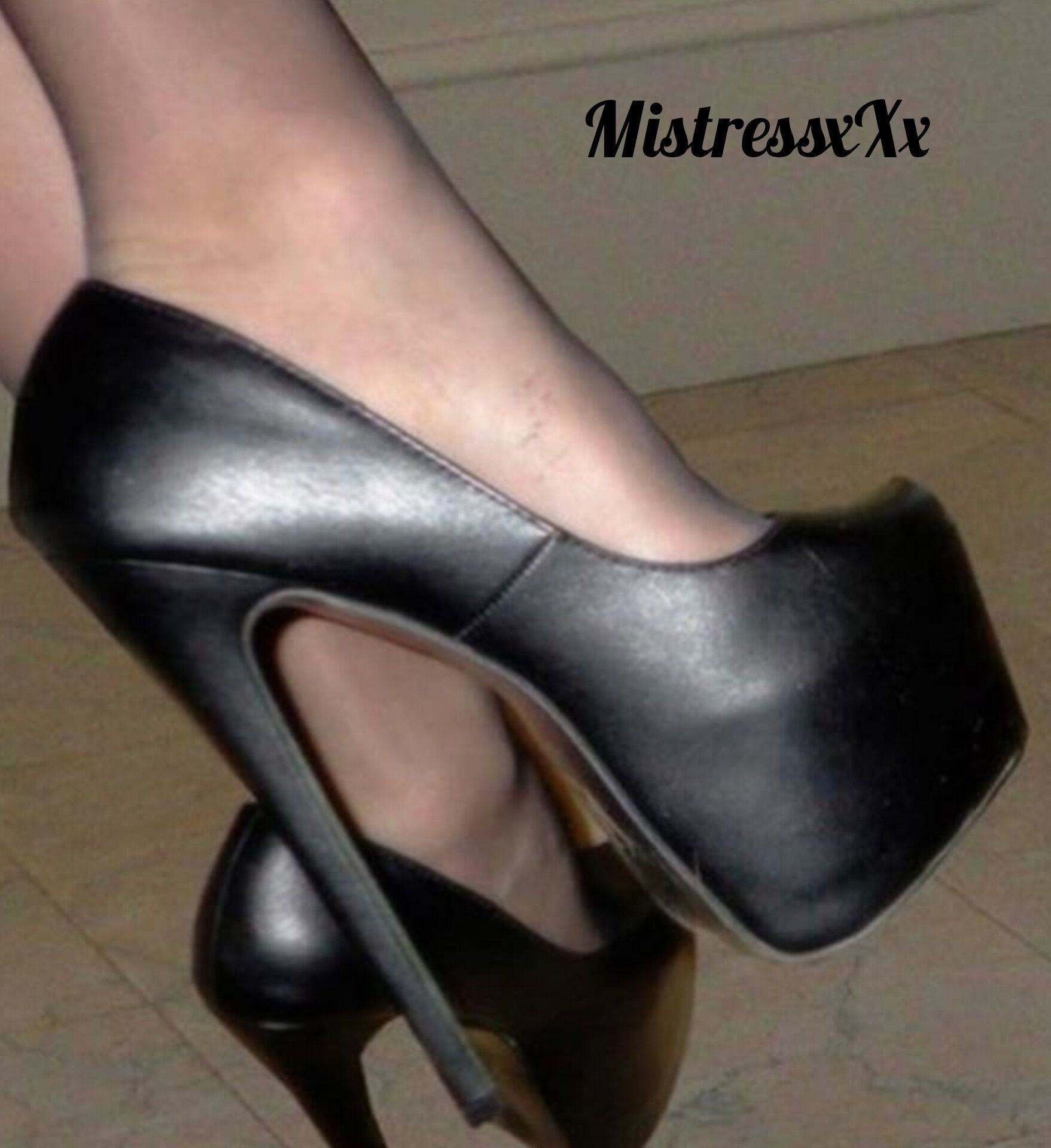 HIGH HEELS #6