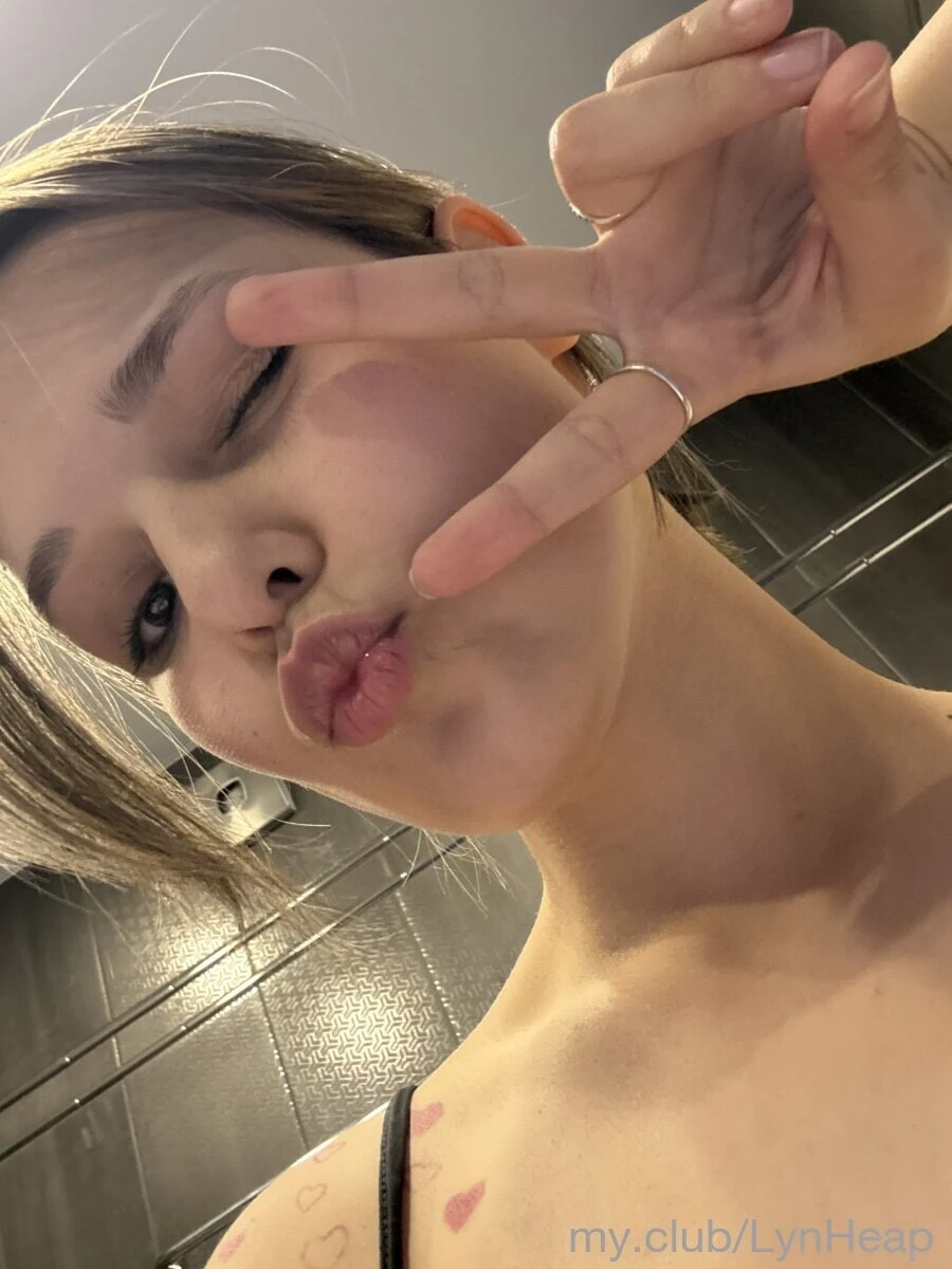 Lilly  Free Photos #11