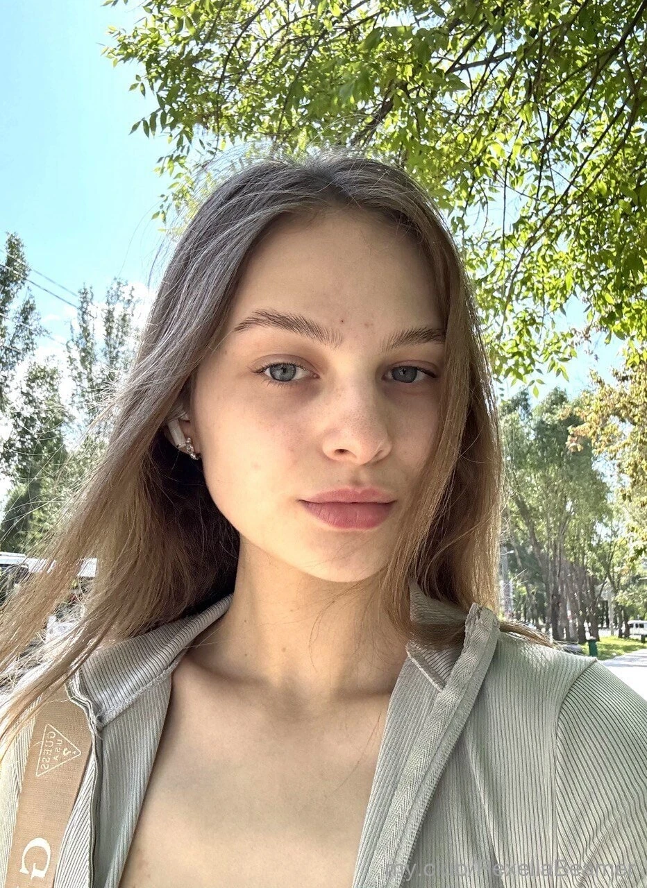 Emma Free Photos