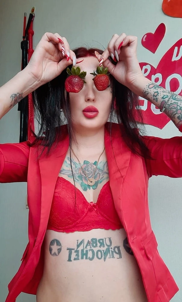 Dominatrix Nika wishes you a Happy Valentine&#039;s Day! #6