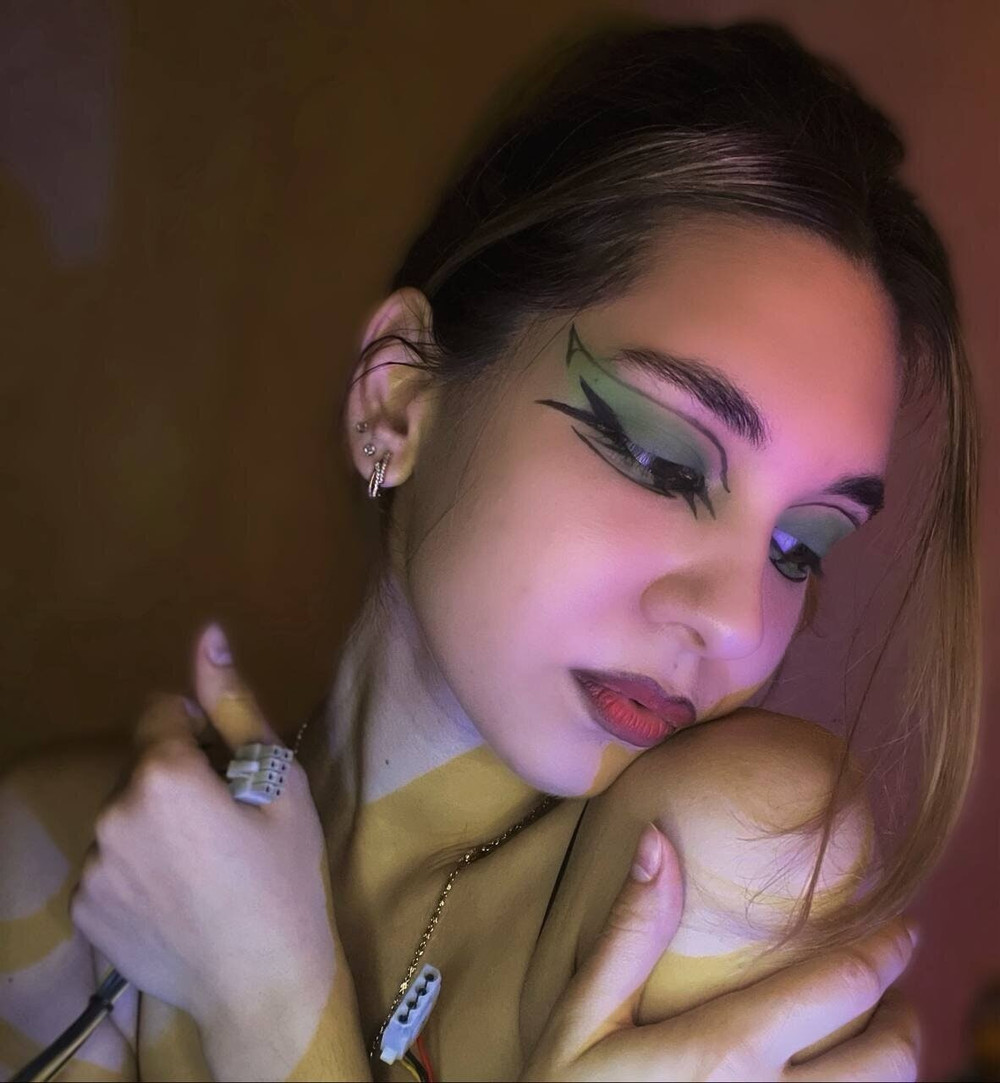 Cassandra Free Photos #18