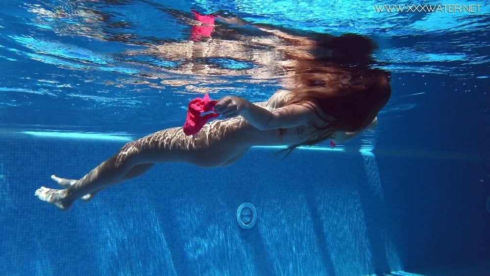 Tiffany Tatum Pt.2 UnderWaterShow Pool Erotics #9