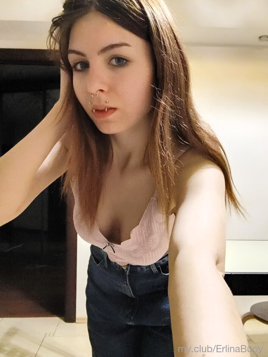 Emma Free Photos #13