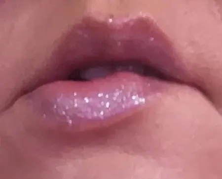 juicy lips         