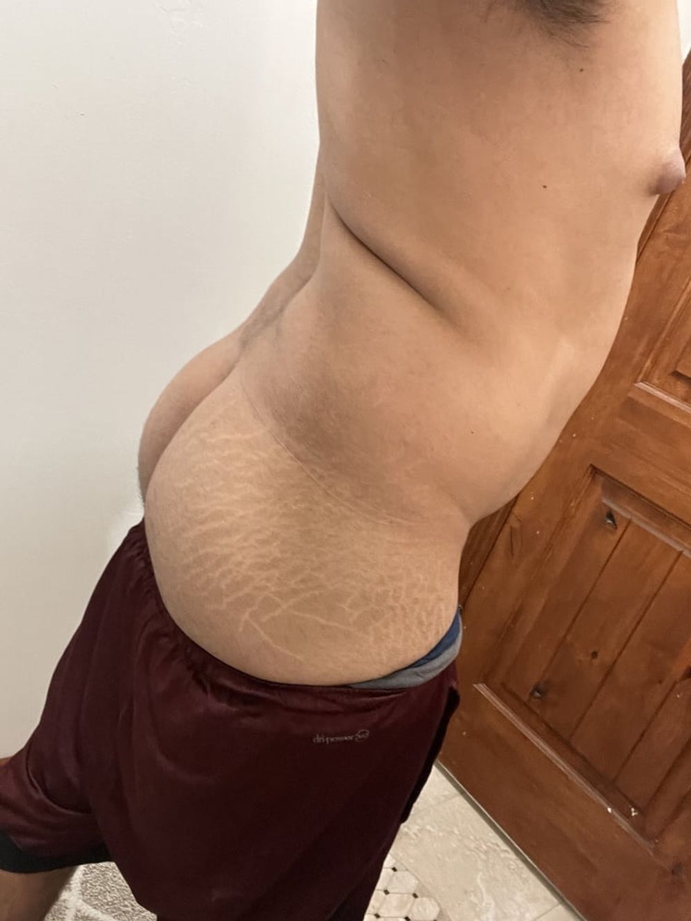 Clean, Discreet bottom looking for Tops #3