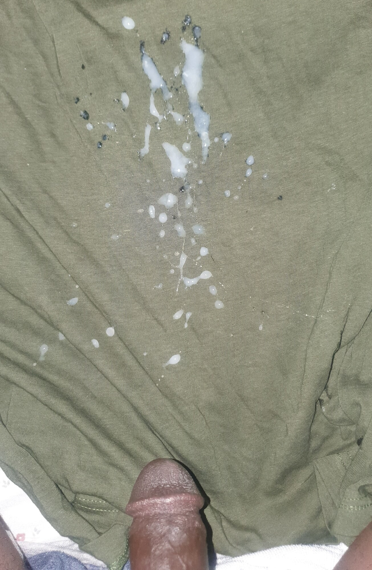 Glistening Cumshot 