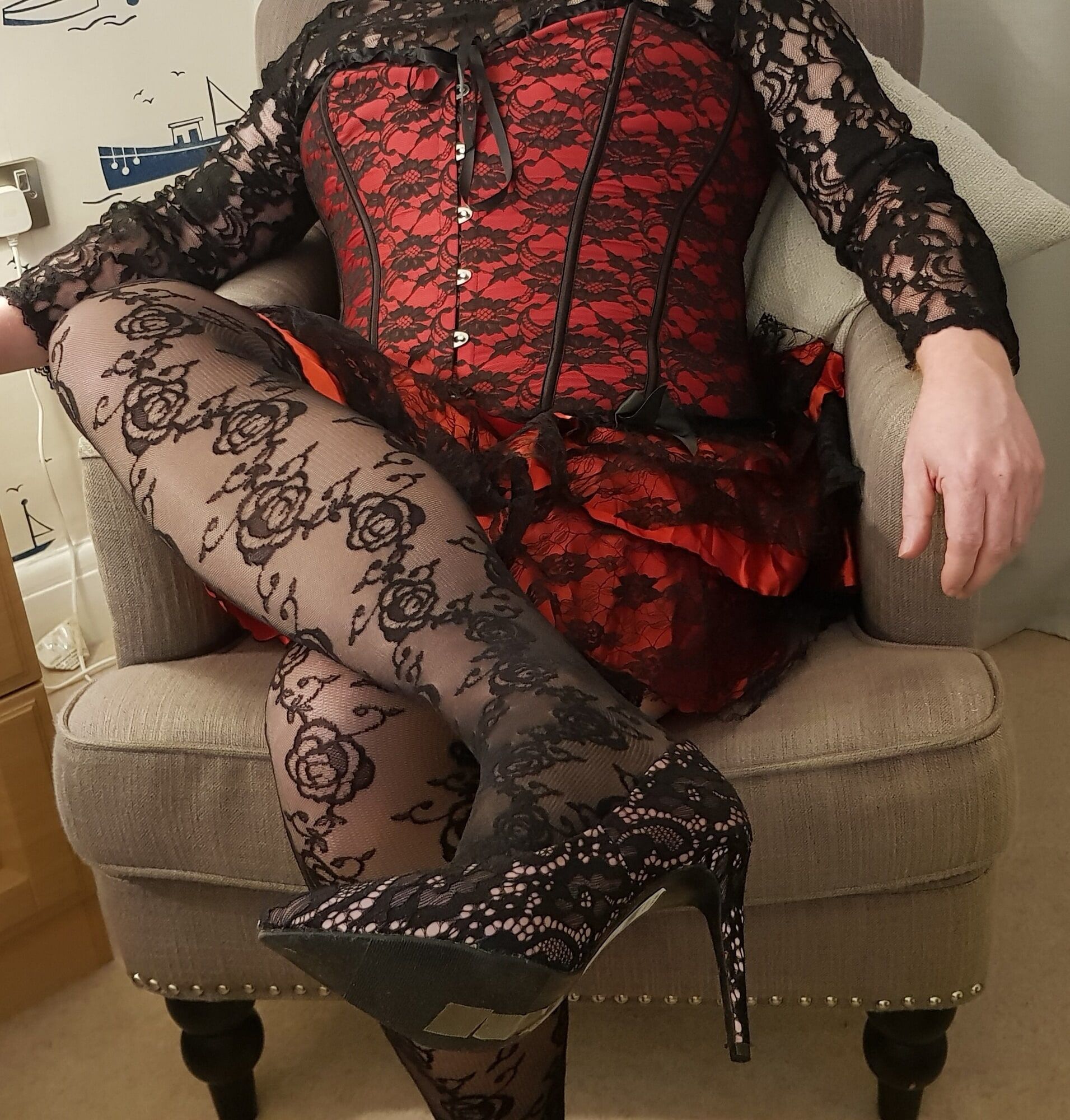 Crossdressing in floral lace lingerie, skirt and heels #9
