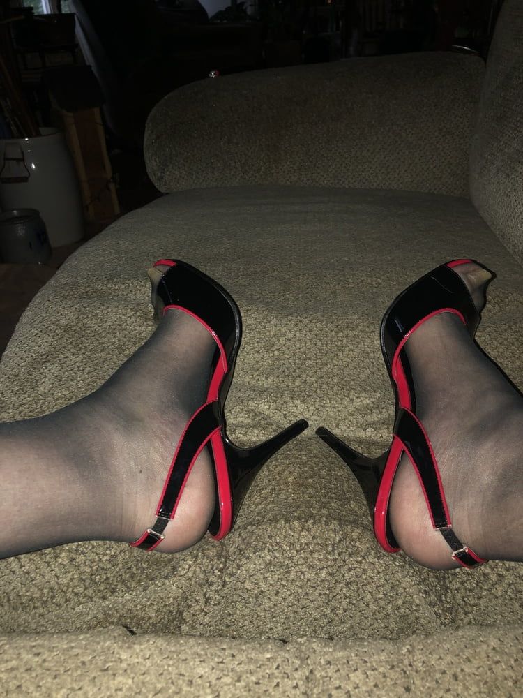 Sissy feet #3